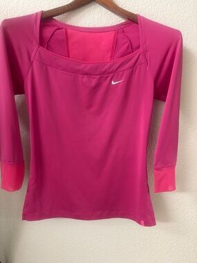 Nike Women’s Pink Long Sleeve Athletic Top